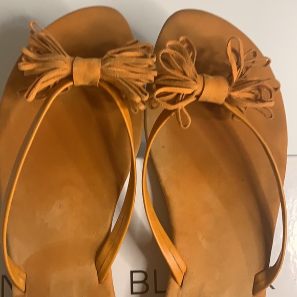 Manolo Blahnik size 11 orange suede tasseled flips - Picture 7 of 9